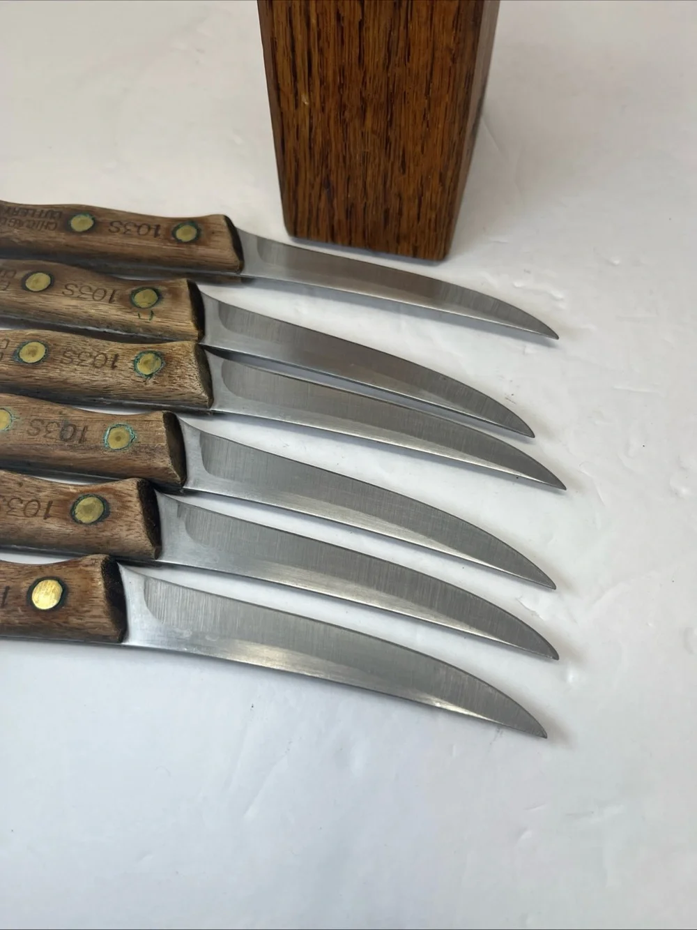Set of 6 Vintage Chicago Cutlery USA Walnut Handle Steak Knives with Block.